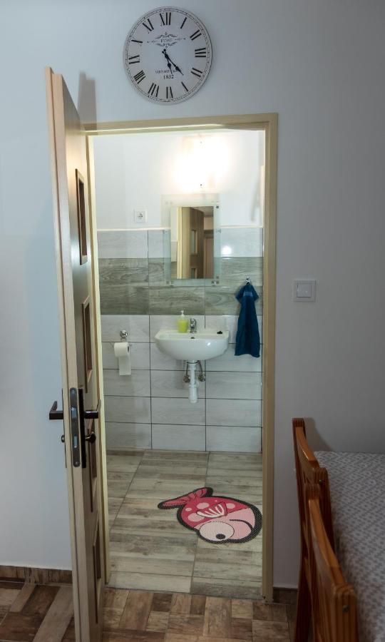 Olivia Apartman Apartment Sárospatak Екстериор снимка